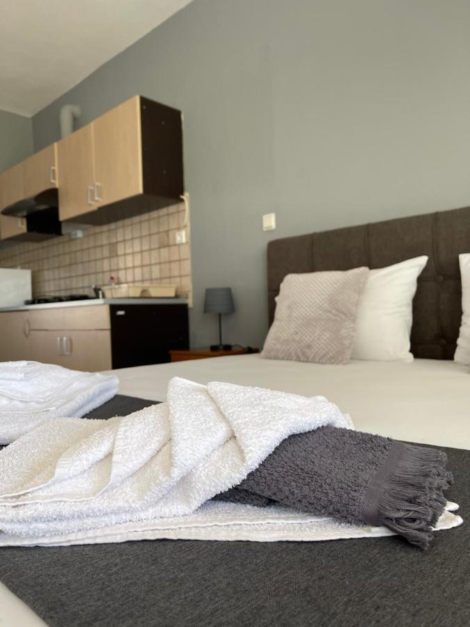 Artemis Hotel Apartments Keramotí Kültér fotó
