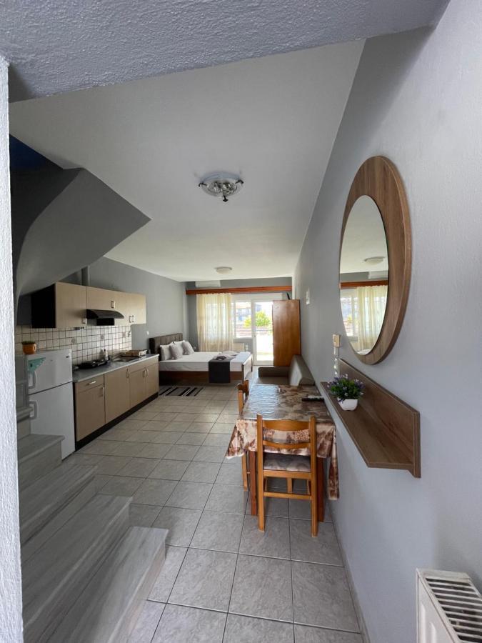Artemis Hotel Apartments Keramotí Kültér fotó