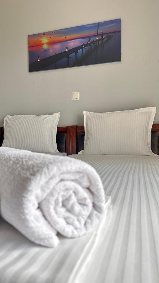 Artemis Hotel Apartments Keramotí Kültér fotó
