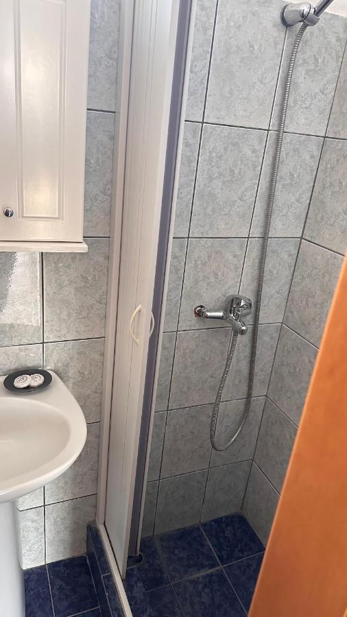 Artemis Hotel Apartments Keramotí Kültér fotó